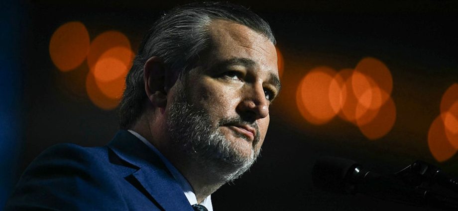 the-billion-dollar-reason-disney-let-ted-cruz-hijack-espn’s-“gameday”