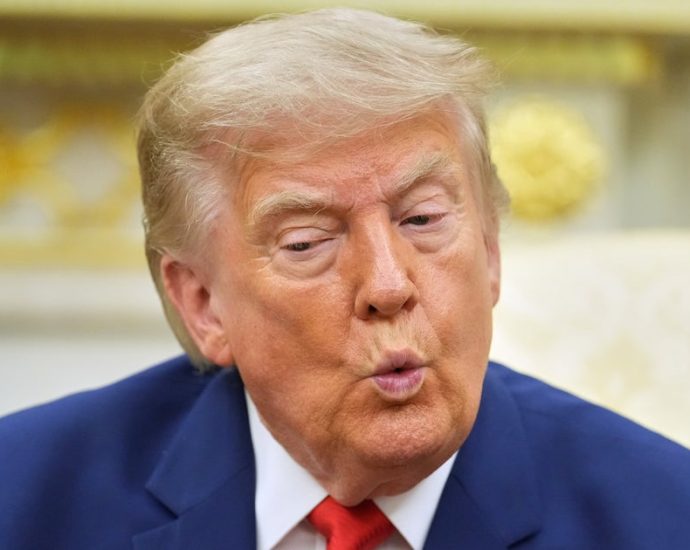 new-report-adds-a-twist-to-the-traitor-white-house’s-associated-press-ban