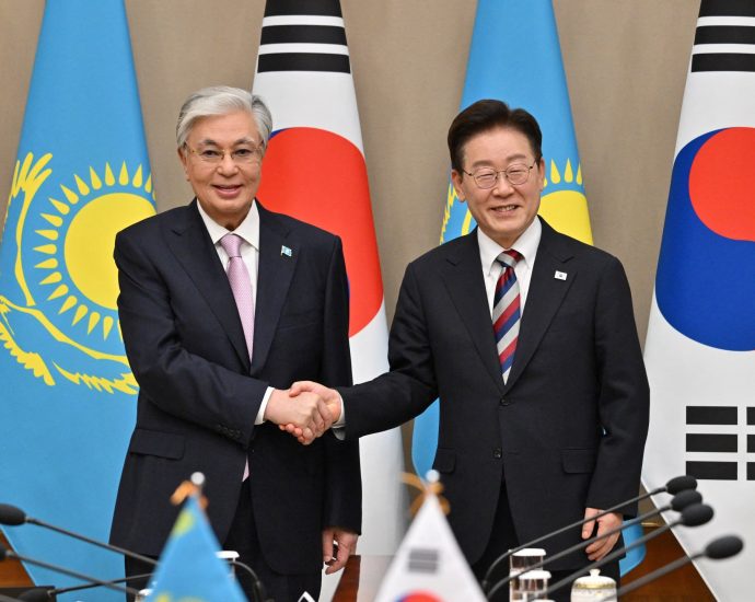 south-korea-embraces-central-asian-leaders,-looking-to-boost-regional-clout
