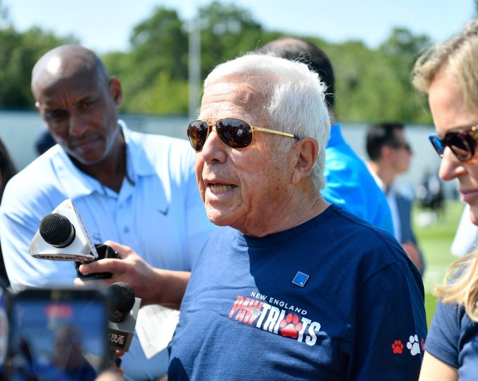 who-is-robert-kraft,-pro-israel-billionaire-who-cancelled-macklemore?