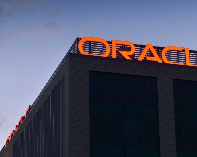 oracle-forecasts-33%-increase-in-restructuring-costs-as-new-round-of-layoffs-hits