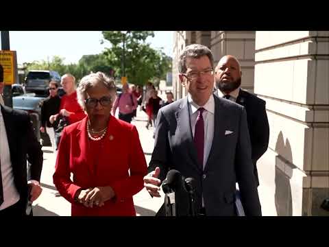 kennedy-center-shuts-for-repairs-after-judge-blocks-the-traitor-name