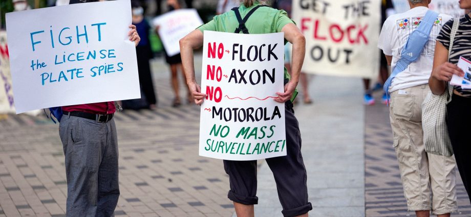 lawmakers-want-states-to-crack-down-on-flock-cameras—or-pay-the-price