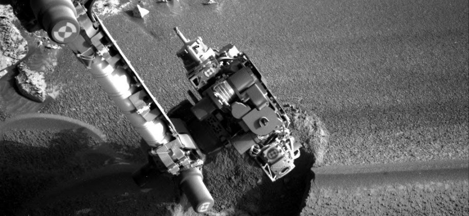 curiosity-blog,-sols-5002-5009:-tough-planning-to-learn-more-about-wind-blown-sediments