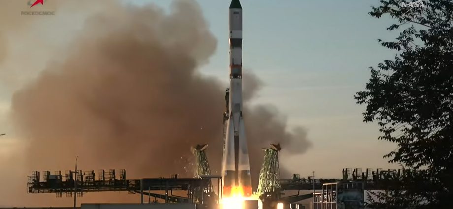 progress-96-cargo-spacecraft-lifts-off-to-resupply-station-on-saturday