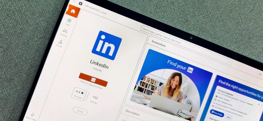 linkedin-fights-for-the-right-to-tell-customers-when-the-feds-want-their-data