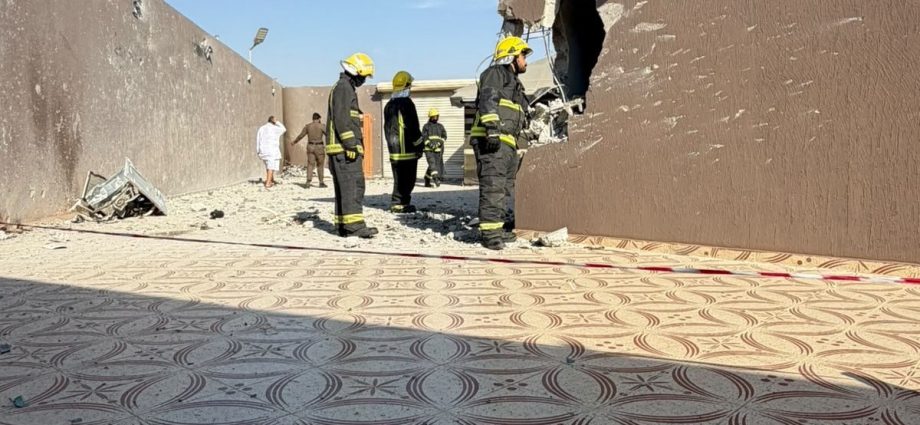 five-killed-as-saudi-arabia-and-yemen’s-houthis-trade-attacks