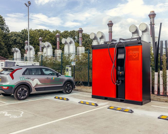 tual’s-powerup-battery-integrated-charging-technology-keeps-mission-critical-commercial-evs-rolling-in-the-uk