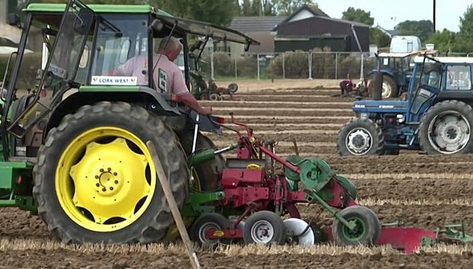from-horse-drawn-ploughs-to-autonomous-tractors-at-ireland’s-ploughing-show