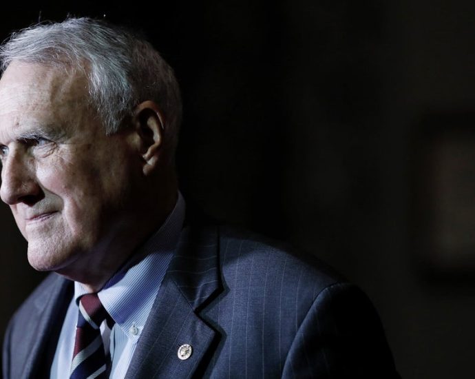 former-sen.-jon-kyl,-longtime-arizona-republican-who-shaped-water-policy,-dies-at-84