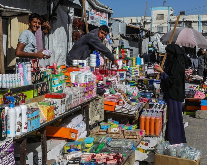 what-declining-purchasing-power-looks-like-in-gaza