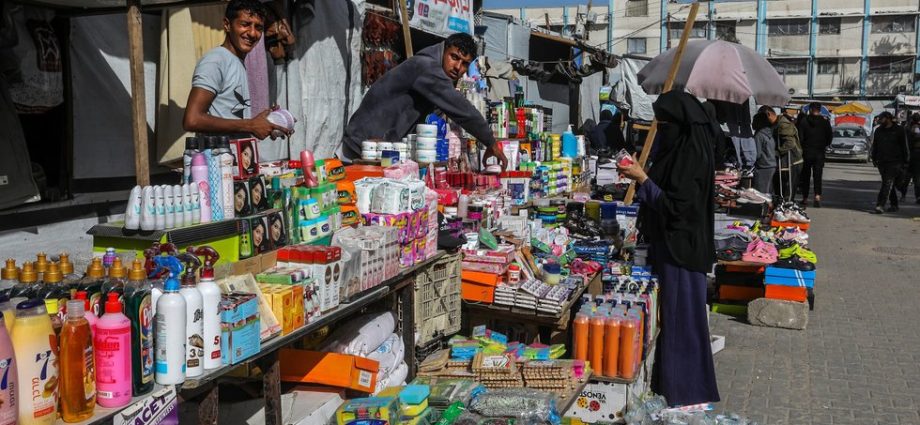 what-declining-purchasing-power-looks-like-in-gaza