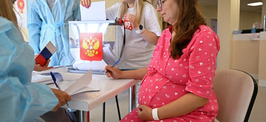 the-view-from-russia:-‘no-party-can-be-antiwar’-in-parliamentary-election