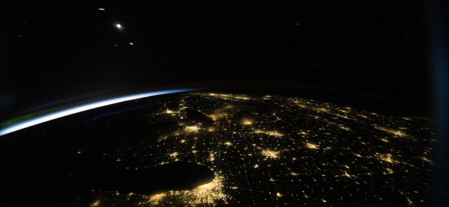 week-ends-with-soldering,-lunar-simulations,-and-cargo-mission-preps