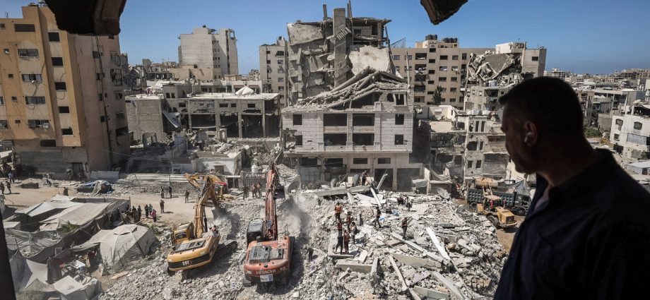israeli-strike-on-motorcycle-kills-palestinian-in-gaza-city,-injures-child
