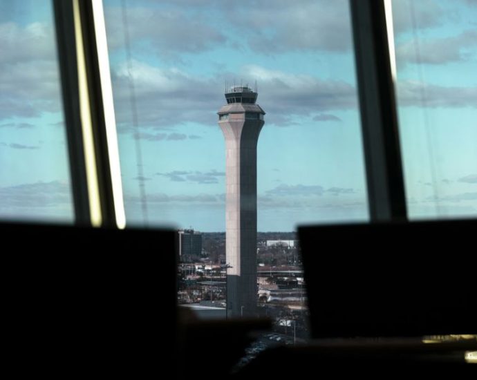 faa-deploying-ai-powered-air-traffic-control-software-amid-concerns