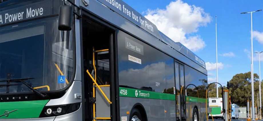 kempower-and-jet-charge-power-up-a-large-electric-bus-depot-in-western-australia
