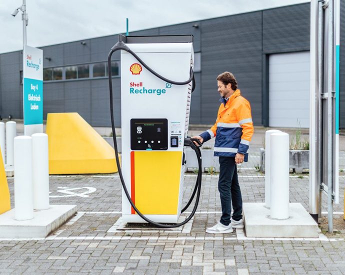 shell-to-provide-dc-fast-ev-charging-to-amazon-in-three-german-cities