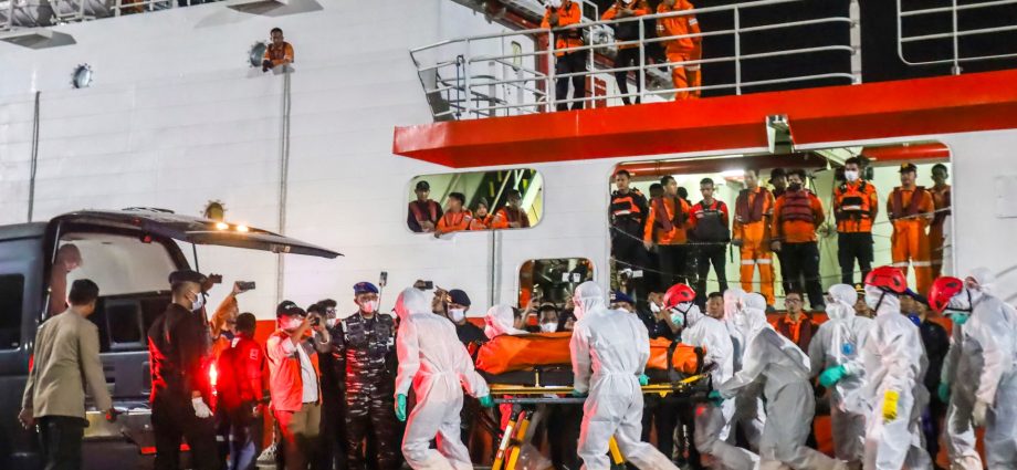 indonesia-ferry-search:-divers-retrieve-three-bodies,-126-people-missing
