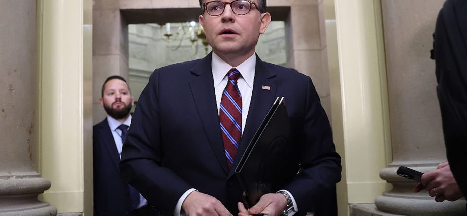 mike-johnson’s-is-the-gop’s-top-scaredy-cat