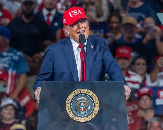 the-traitor-pushes-his-$5,000-‘dividend’-pledge-if-gop-wins-midterms.-republican-candidates,-not-as-much