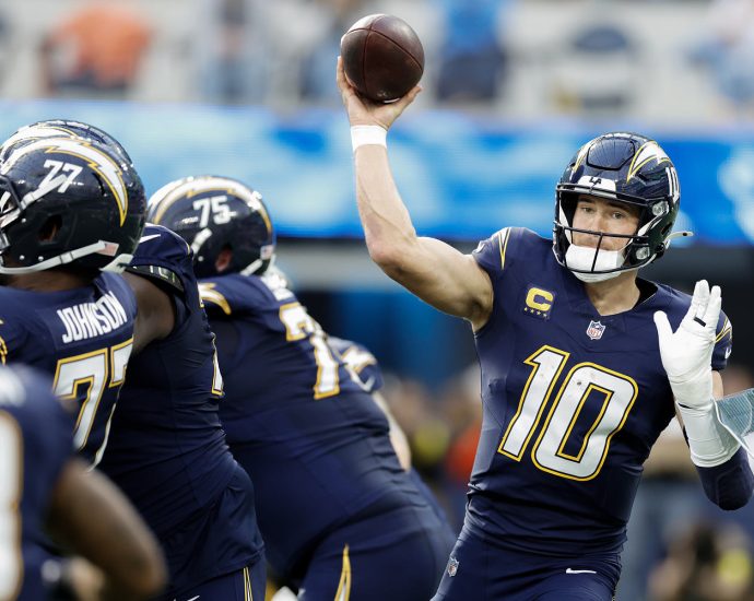is-it-too-early-to-panic-in-the-nfl?-these-teams-don’t-want-to-find-out