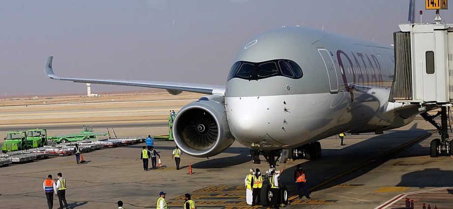 flames-and-smoke-spotted-at-riyadh’s-king-khalid-airport-after-overnight-air-raid-alert