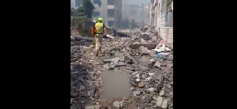 israel-targets-paramedics-in-southern-lebanon