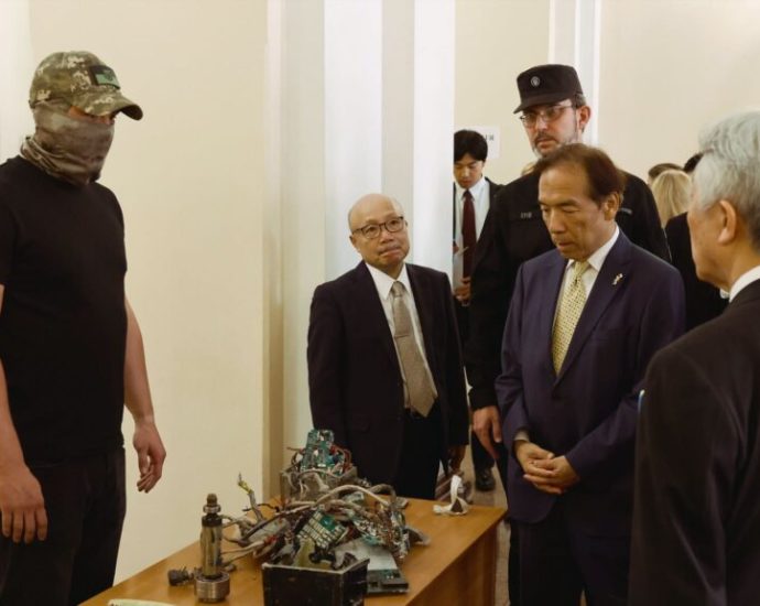 north-korea-has-fired-around-150-ballistic-missiles-at-ukraine,-learning-from-each-one.-same-missiles-threaten-japan,-and-kyiv-just-shows-its-speaker-what-is-inside-them