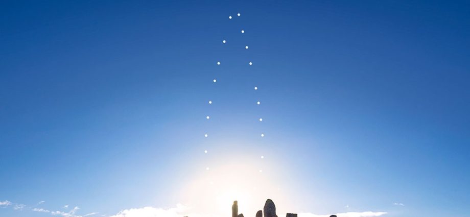 apod:-2026-september-20-–-analemma-over-the-callanish-stones