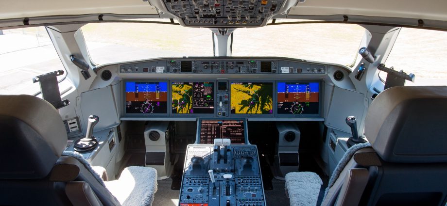 the-airbus-a220’s-unique-fly-by-wire-system-that-sets-it-apart-from-every-other-narrowbody