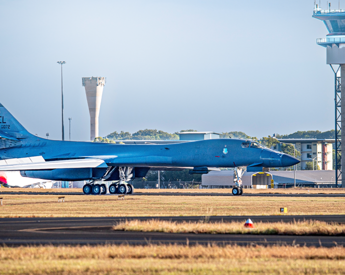 why-the-us-air-force-replaced-33-feet-of-a-b-1b-bomber’s-spine-3-months-early