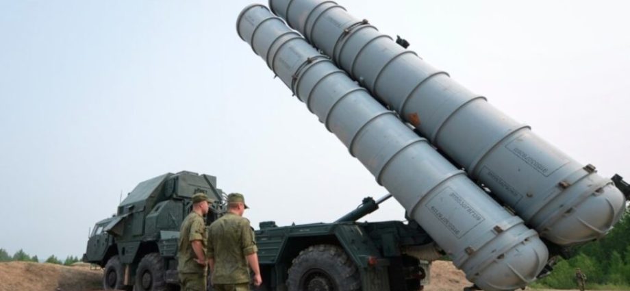 what-are-“s-300-clone”-and-gam-67-in-america’s-new-$2.68-billion-package-for-ukraine?-experts-think-they-have-answer