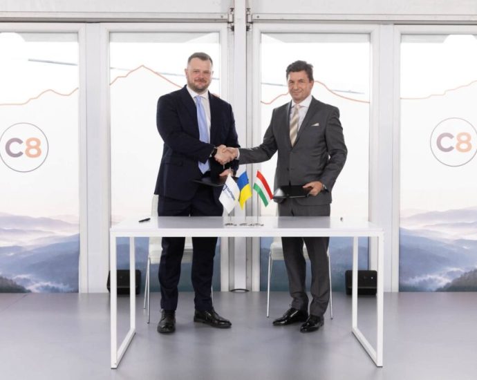 ukraine-and-hungary-have-a-rare-moment-of-cooperation,-agreeing-to-build-fuel-storage-beyond-russia’s-reach