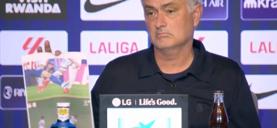 mourinho-fumes-at-referees-in-news-conference-after-madrid-derby-defeat