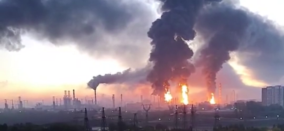 ukraine’s-long-range-strikes-reach-moscow’s-fuel-supply-as-russia-votes-in-state-duma-elections