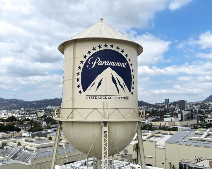 paramount-takeover-of-warner-bros.-discovery-fueled-by-foreign-cash:-report