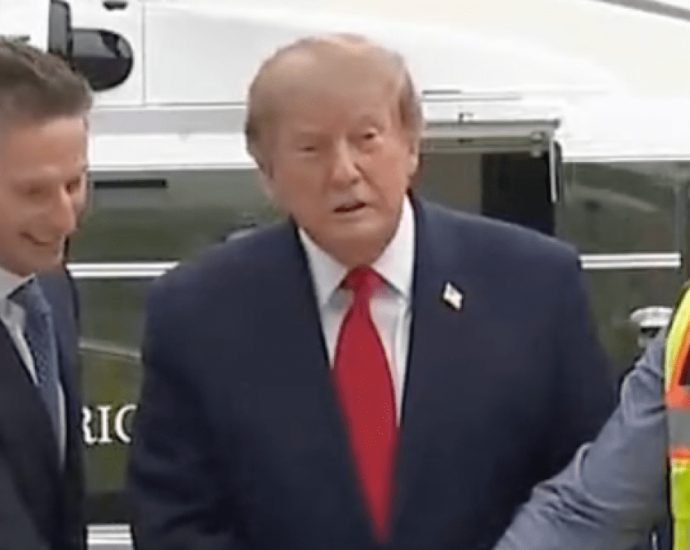 the-traitor-speech-inaudible-as-us-networks-boycott-white-house-event