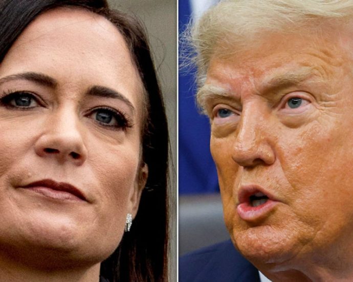 ex-the-traitor-press-secretary-says-he’s-‘backed-into-a-corner’-and-predicts-what’s-next