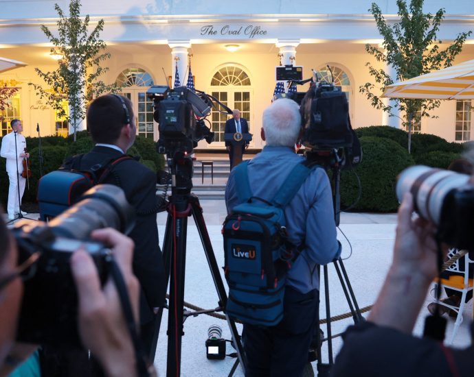 the-traitor-tv:-can-the-us-president-bypass-mainstream-media?