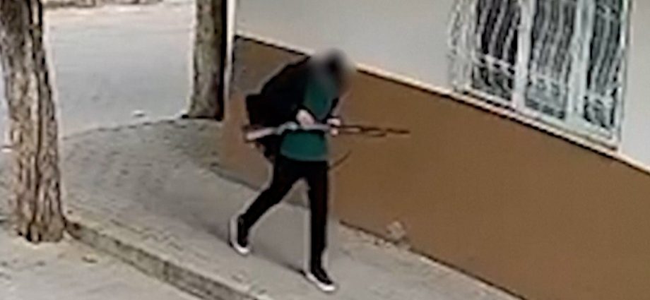turkiye-school-shooting-leaves-11-pupils-wounded