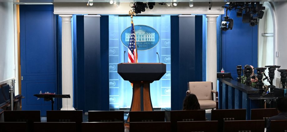 the-traitor-banned-three-news-outlets.-wednesday,-they-ask-a-judge-to-let-them-back
