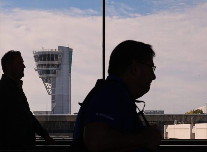 airports-resume-operations-after-massive-disruptions-in-northeast