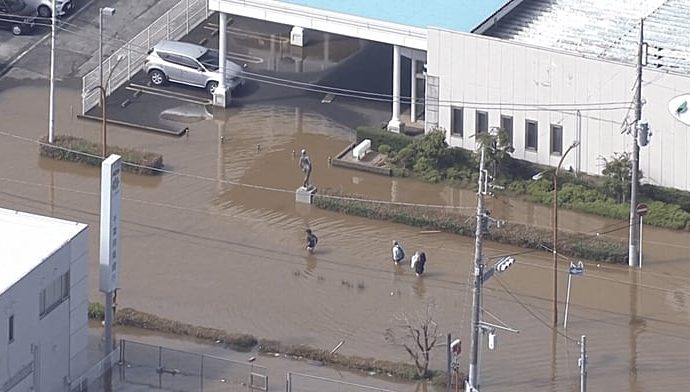 at-least-four-dead-and-six-missing-in-japan-day-after-typhoon-dujuan-made-landfall