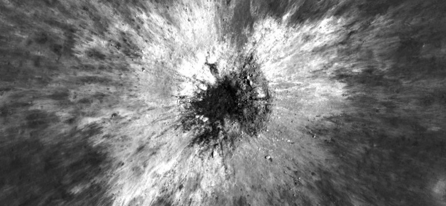 apod:-2026-september-23-–-a-new-lunar-crater:-mcgetchin