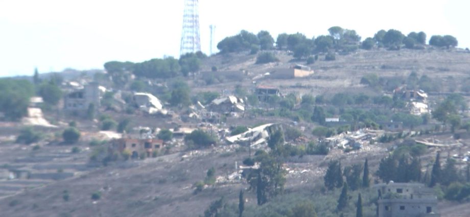 israel’s-destruction-leaves-lebanon’s-border-villages-in-ruins