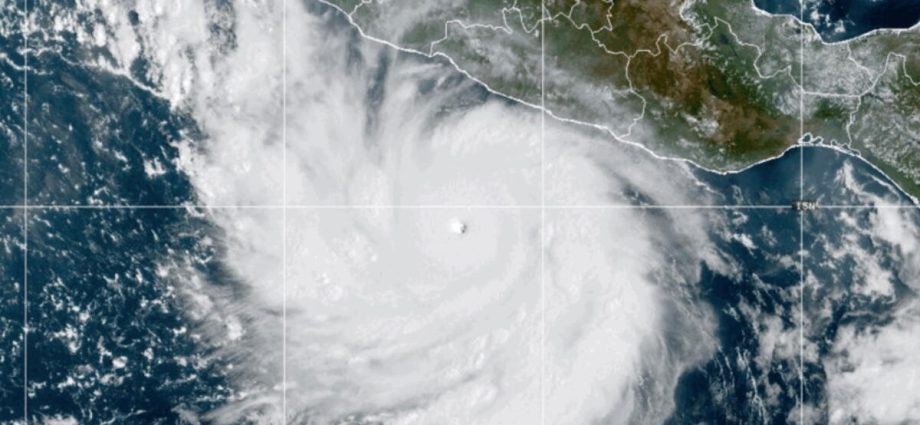 polo-off-mexican-coast-is-among-‘the-strongest-storms-ever’