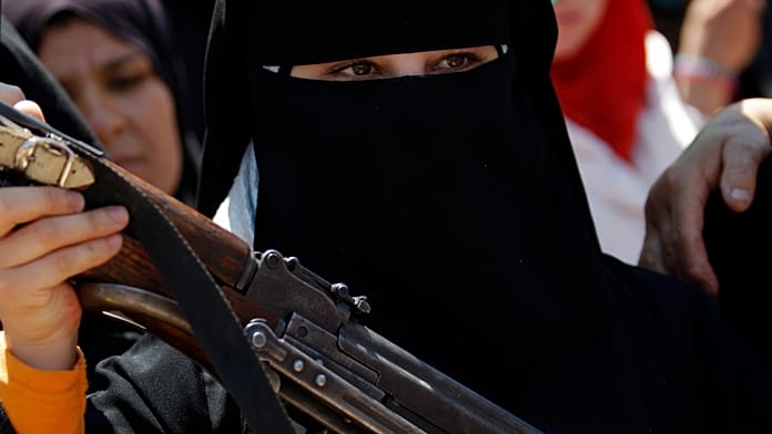 syria’s-first-women-graduate-from-new-police-academy