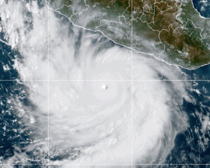 hurricane-polo-fuels-fears-of-landslides-in-mexico-as-nolo-closes-in-on-hawaii