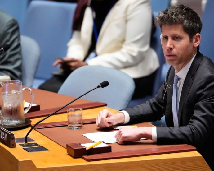 tech-leaders-to-un:-for-the-sake-of-humanity,-please-control-the-ai-technology-we-created